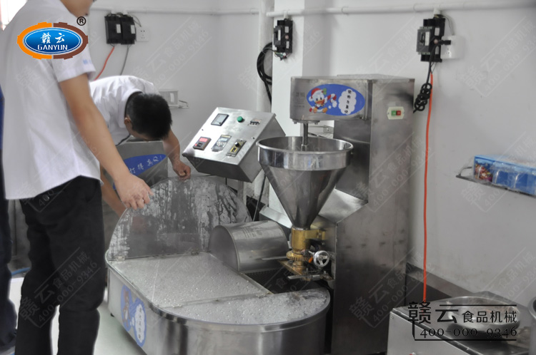 �͑�(h��)һ���^��ˮ�ۃ�(n��i)���͵�����